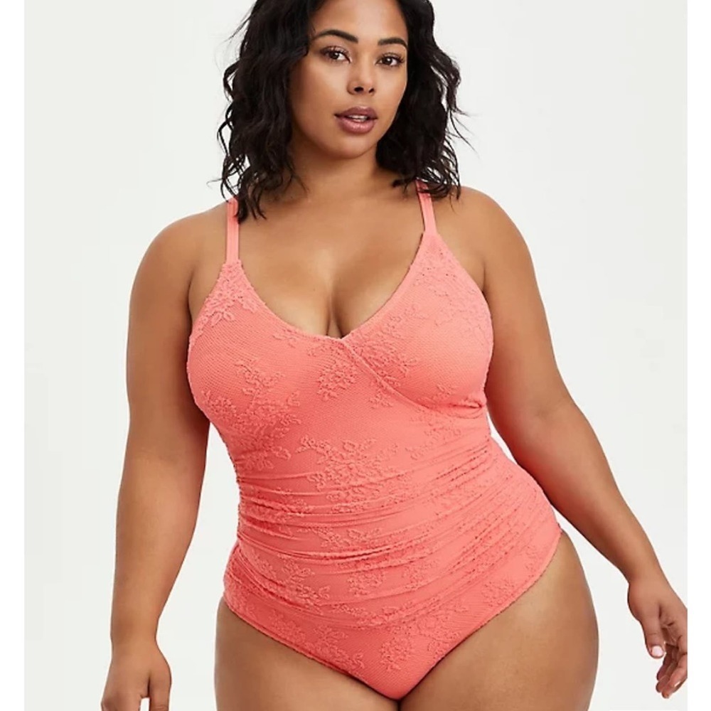 New! Torrid sz 2‎ Lace Surplice Bathing Swim Suit 2X